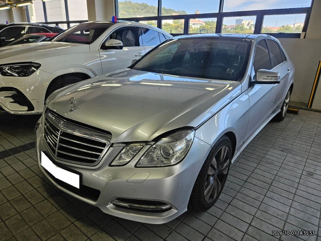 2011 Benz E-Class W212 E350 (388049) pre-producted 1