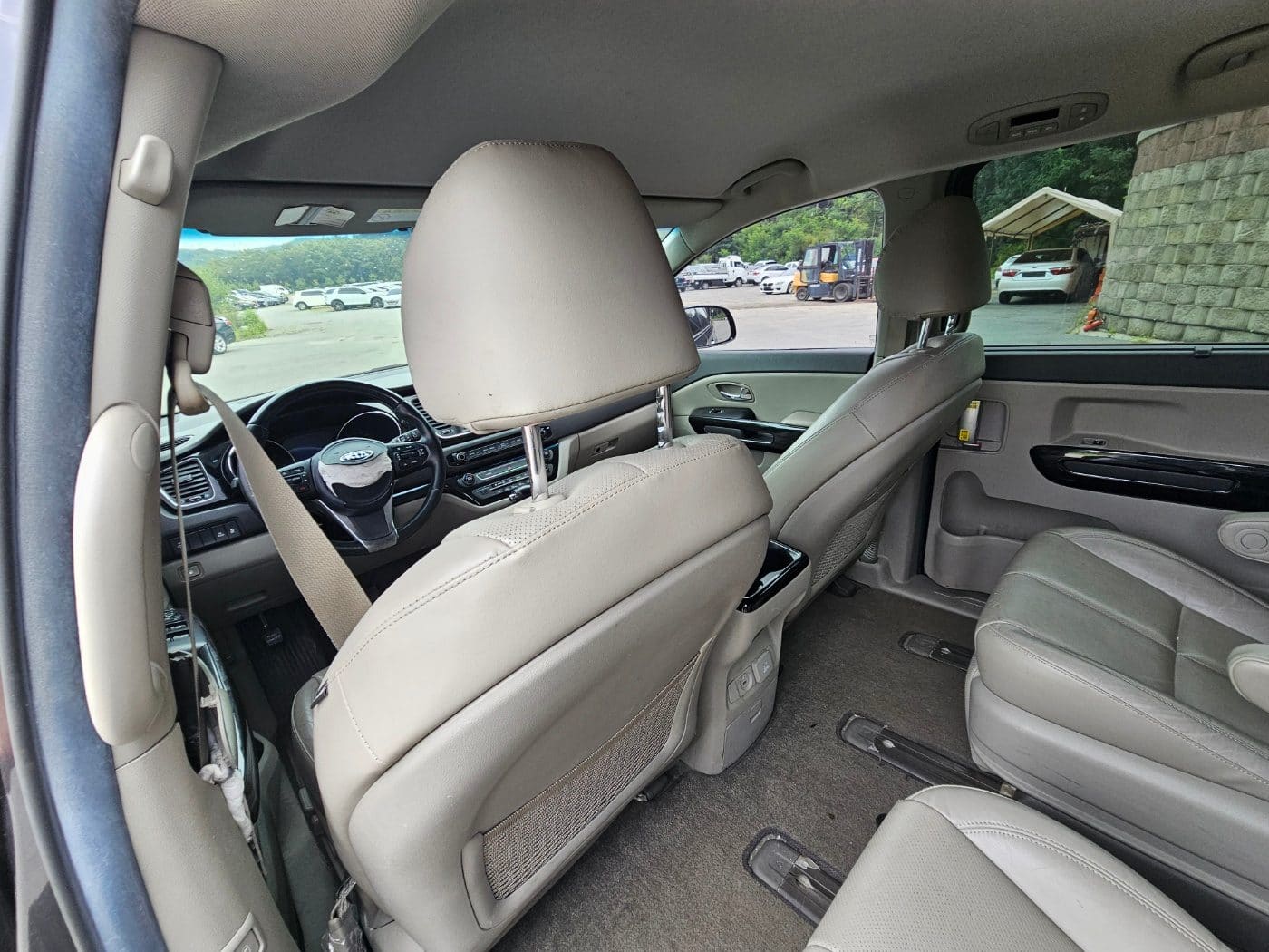 2016 Kia All New Carnival Diesel Limousine (S/N: 092376) 26