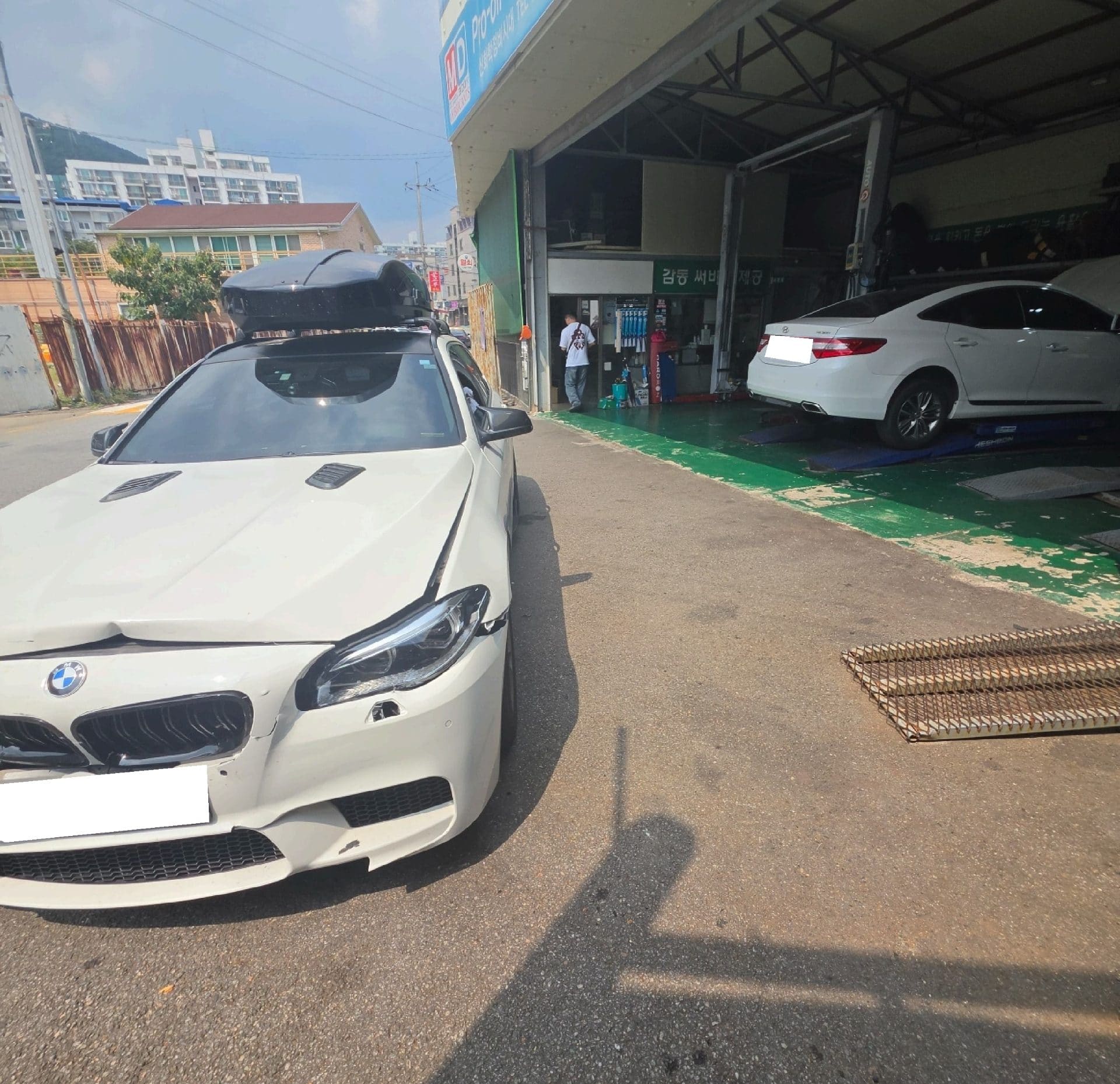 2013 BMW 5 Series (F10) 520d (Y04815) pre-producted 4