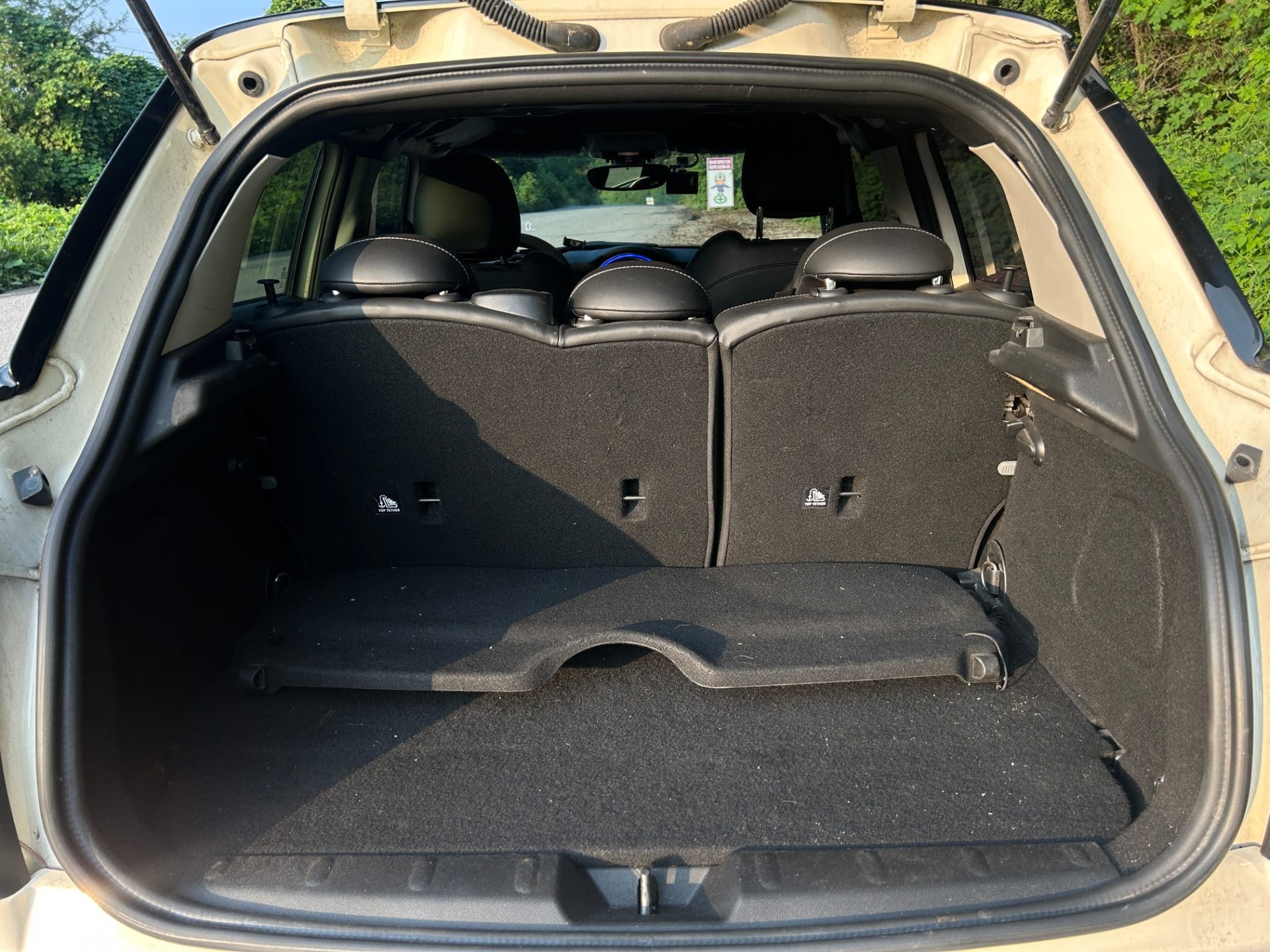2015 Mini Cooper 5-door (S/N: B05592) 13
