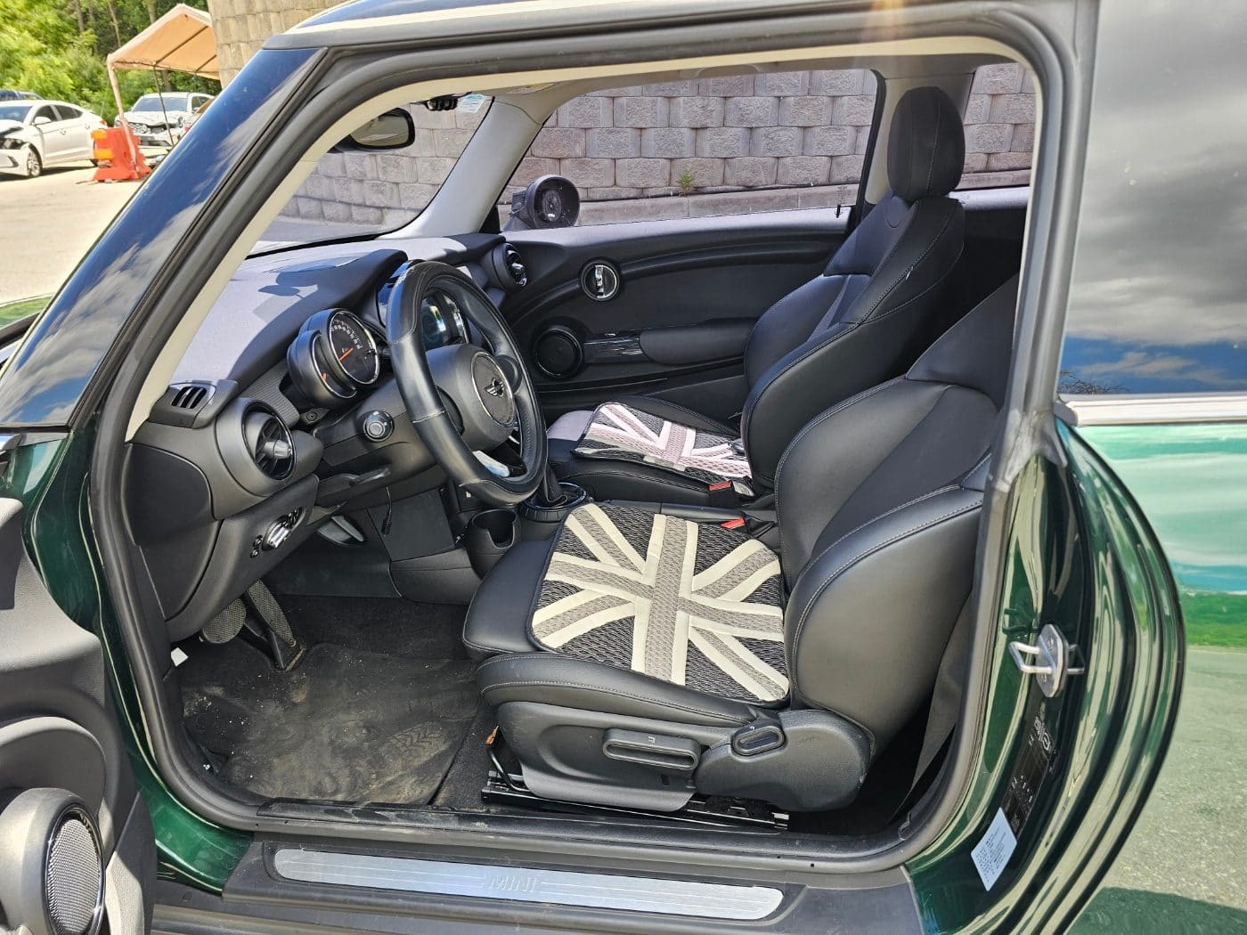 2015 Mini Cooper D (S/N: 957011) 29