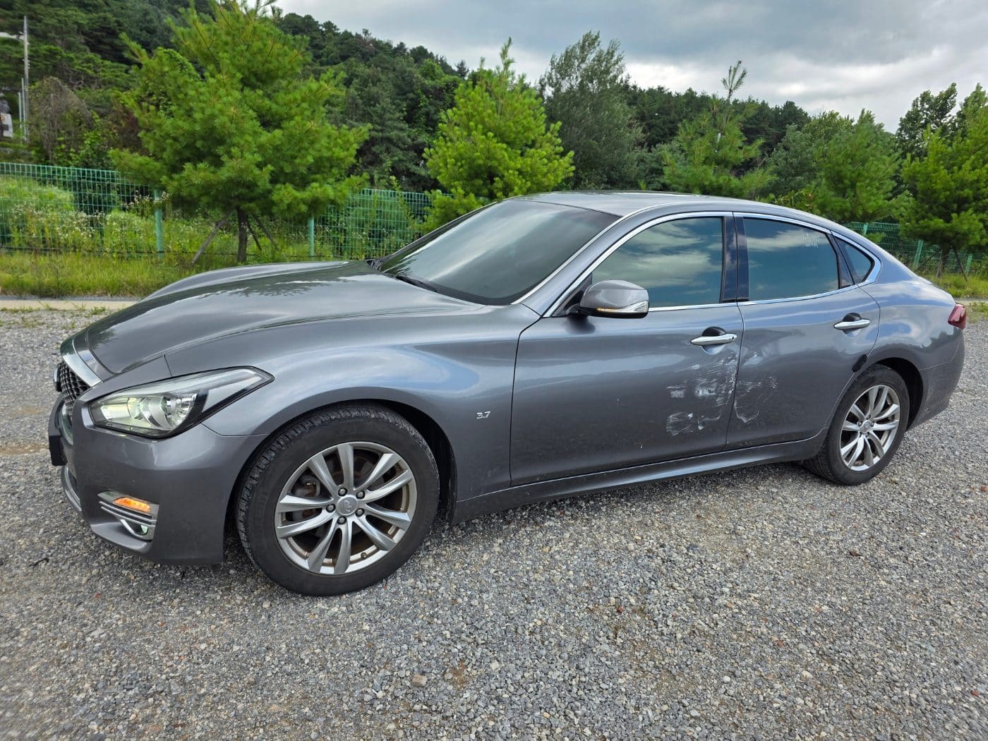2016 Infiniti Q70 3.7 (S/N: 580214)