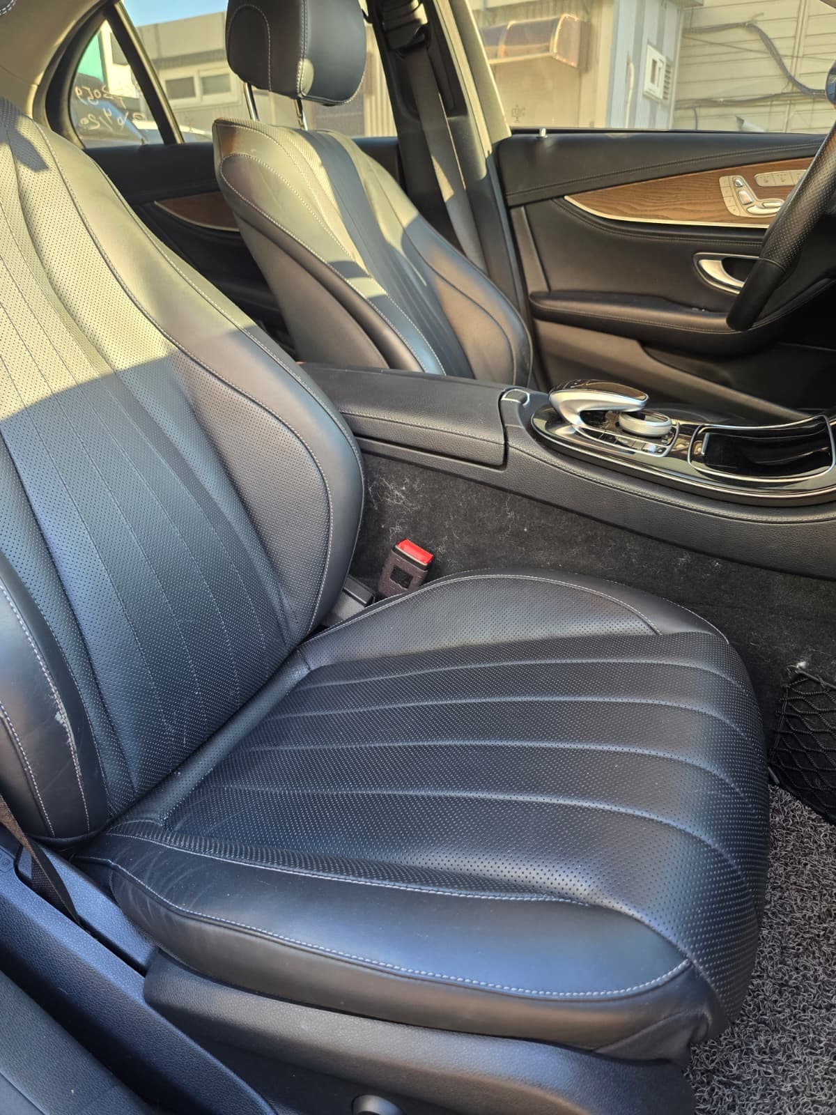 2018 Benz E-Class W213 E300 4MATIC Exclusive (423232) pre-producted 37