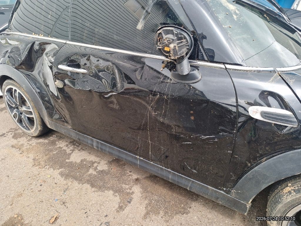 2017 Mini Cooper D (C12637) pre-producted 15