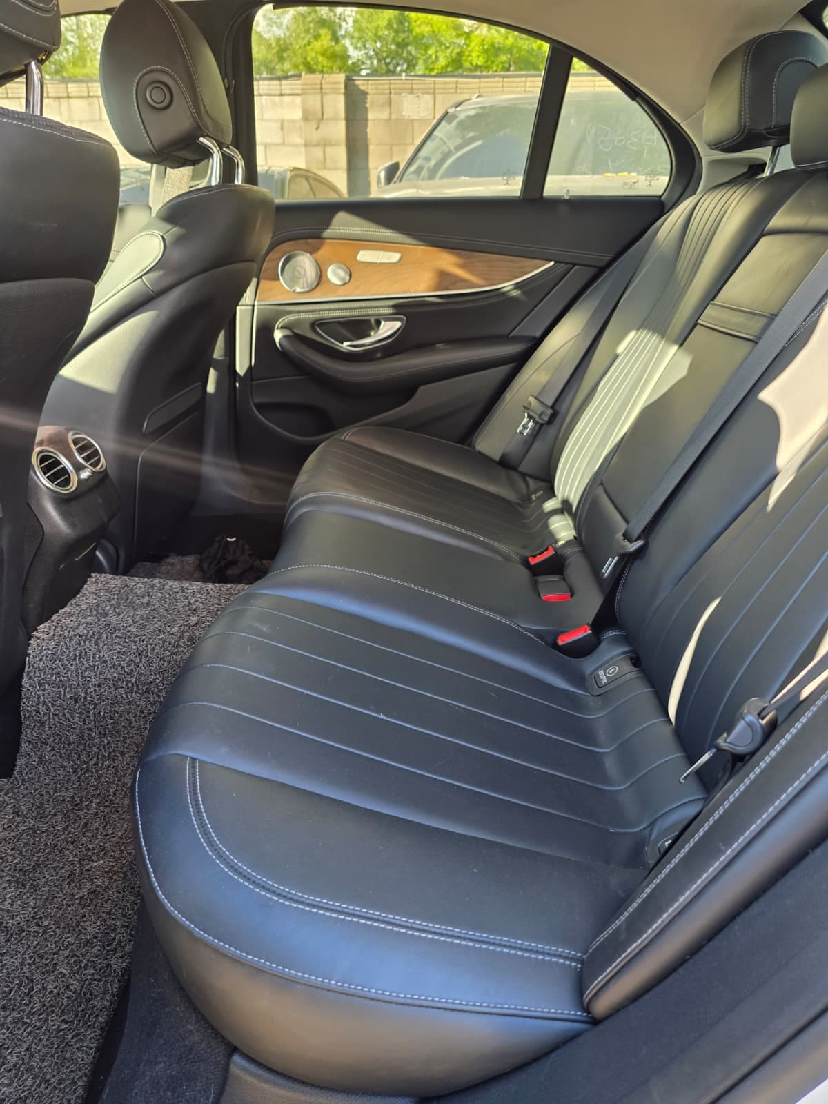 2018 Benz E-Class W213 E300 4MATIC Exclusive (423232) pre-producted 39