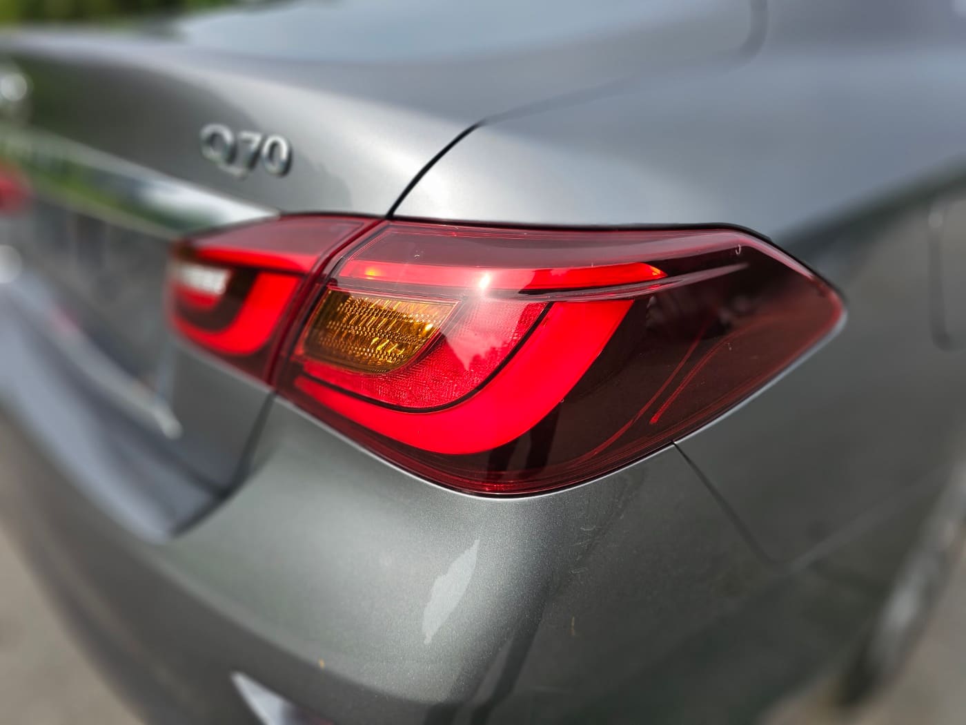 2016 Infiniti Q70 3.7 (S/N: 580157) 11