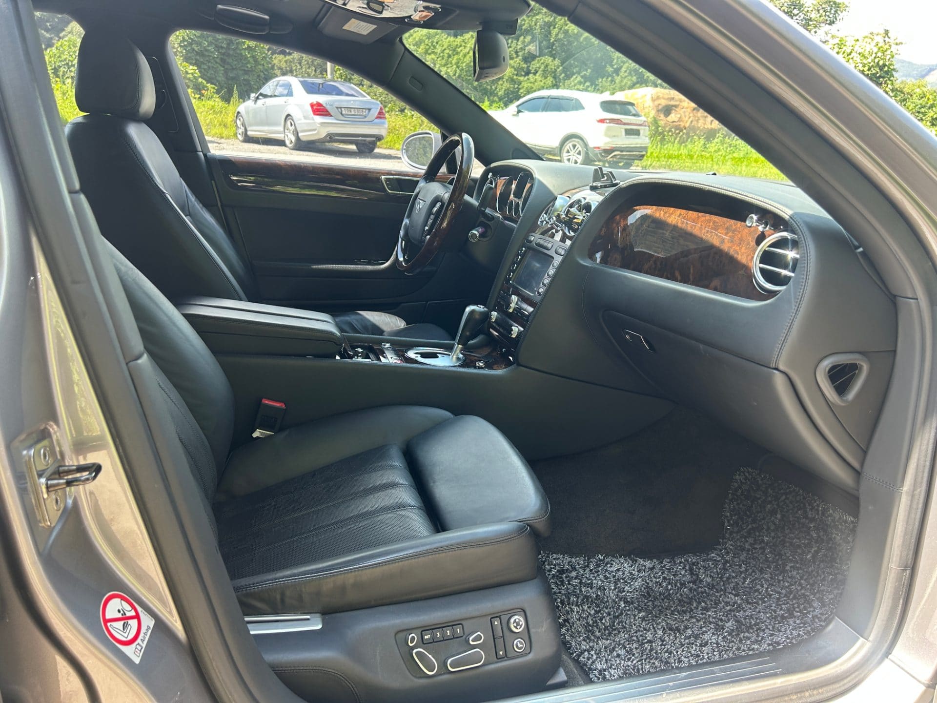 2007 Bentley Continental Flying Spur (S/N: 049897) 37