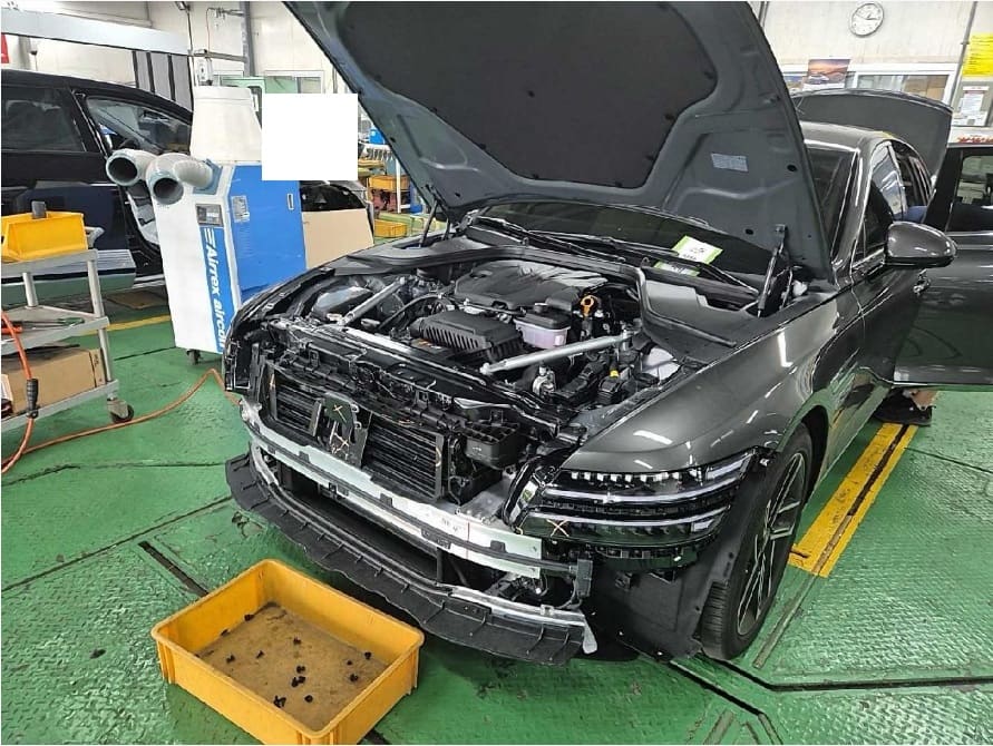 2027 Genesis  G80 (RG3) (S/N: 346619) [RB Auction]