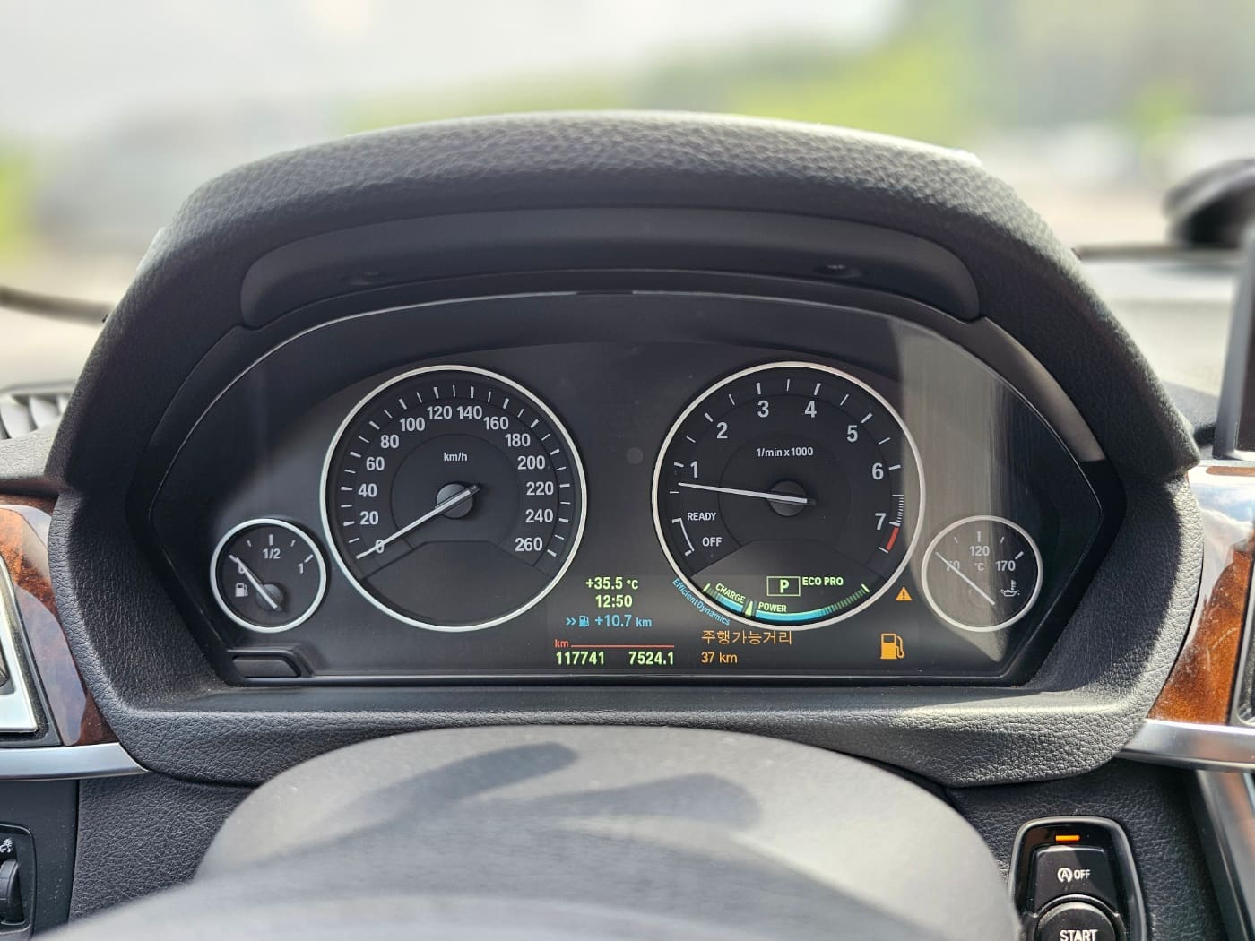 2014 BMW 3 Series (F30) 320i (S/N: 093911) 43