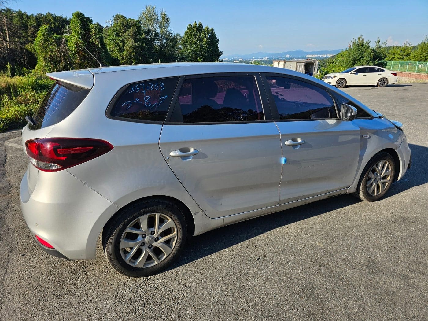 2017 Kia The New Carens 2.0 LPI (S/N: 166208) 4
