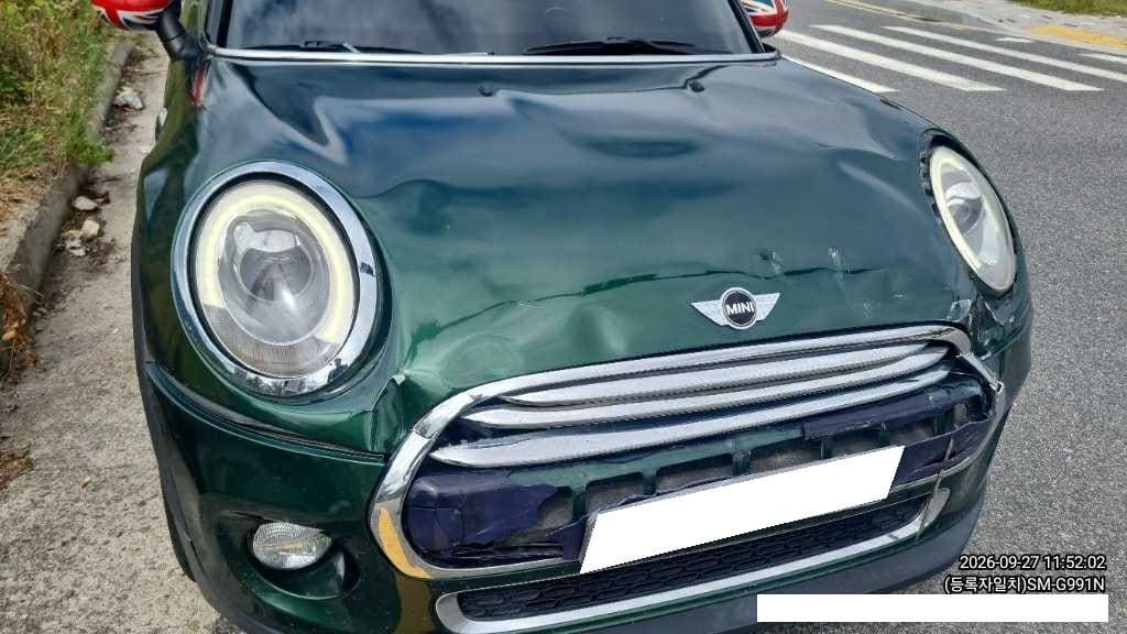 2016 MINI Cooper D (B42466) pre-producted 2