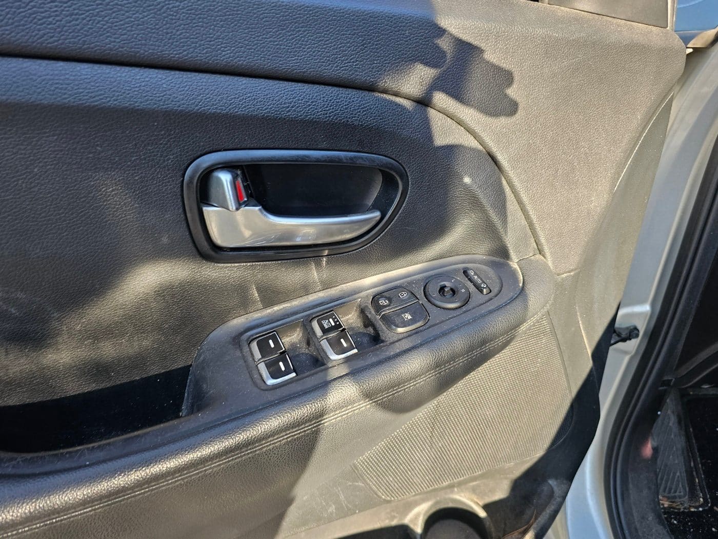 2017 Kia The New Carens 2.0 LPI (S/N: 166208) 36
