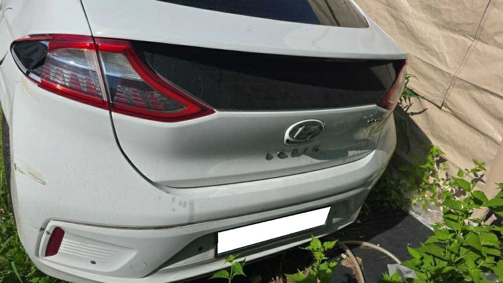 2018 Hyundai Ioniq Electric Q (013655) pre-producted 13