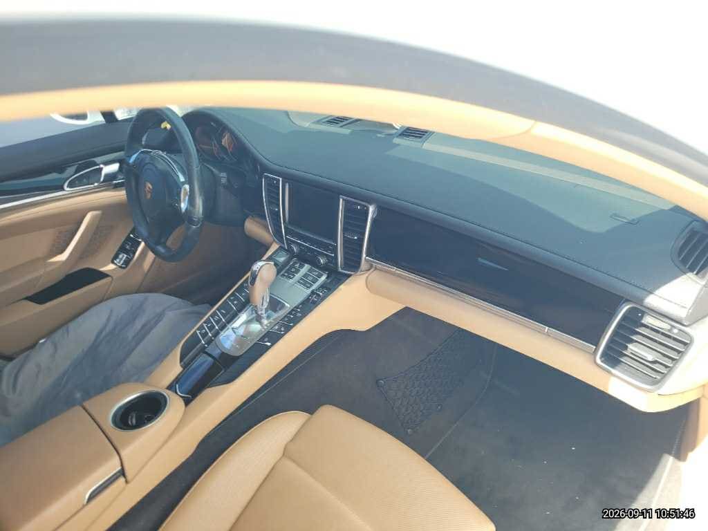 2016 Porsche Panamera 3.6 AWD (000640) pre-producted 9