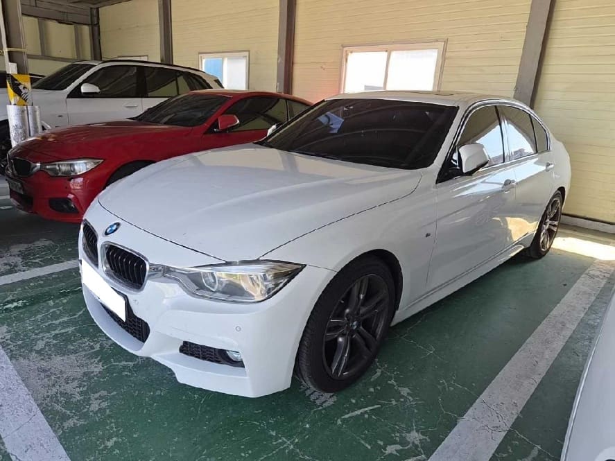 2016 BMW 3 Series (F30) 320i (S/N: 759900) [RB Auction]