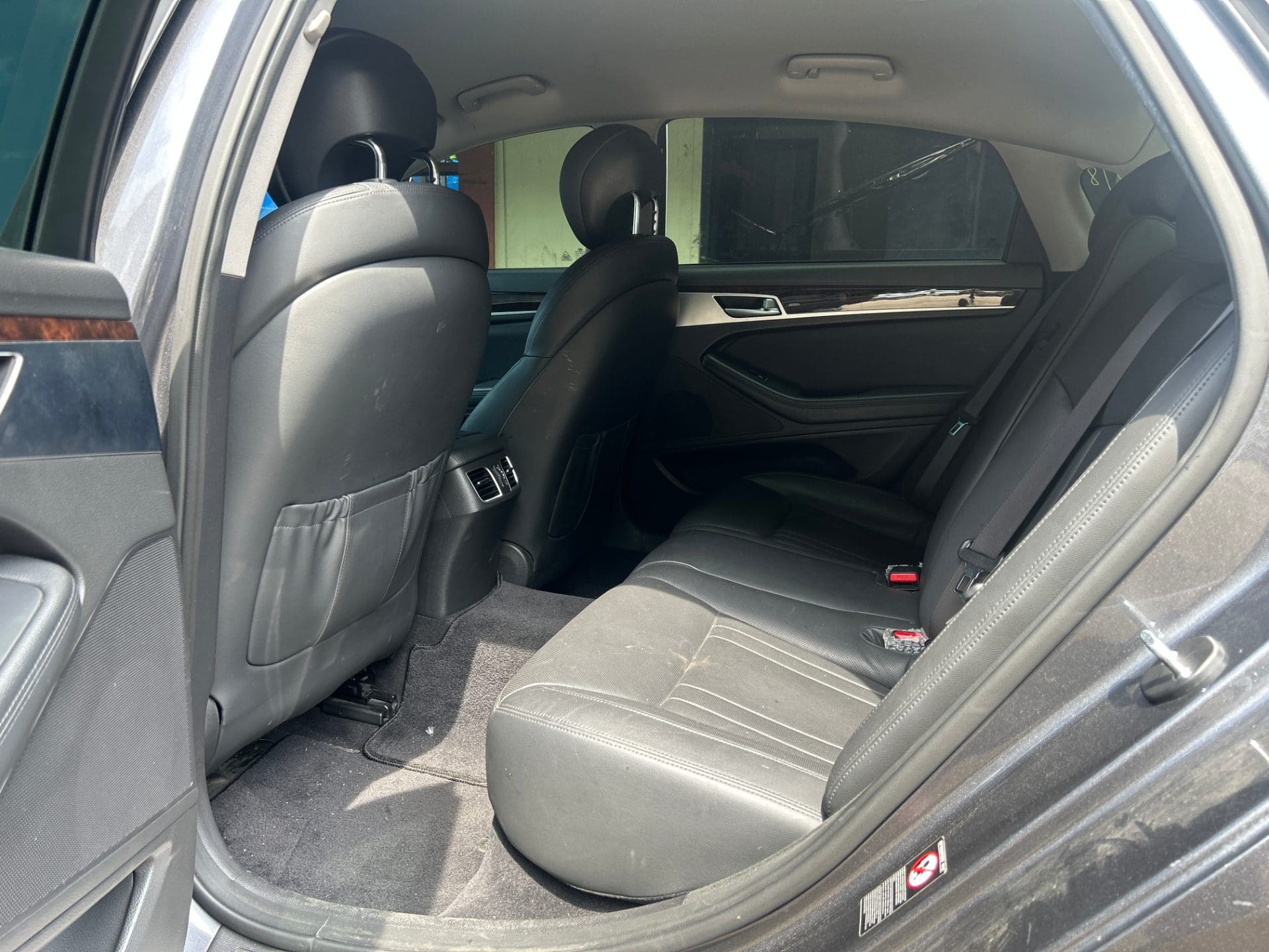2016 Genesis DH G330 (S/N: 089639) 23