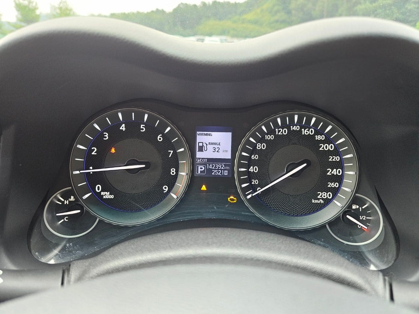 2016 Infiniti Q70 3.7 (S/N: 580214) 43