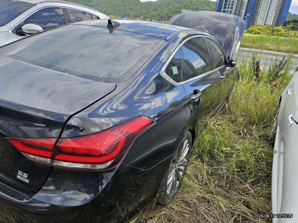 2017 Genesis G80 3.3 (230032) pre-producted 4