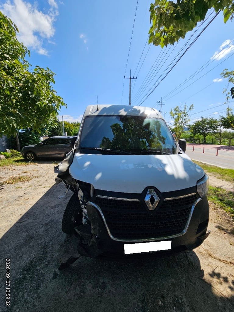 2021 Renault Master Bus 2.3 (640761) pre-producted 13