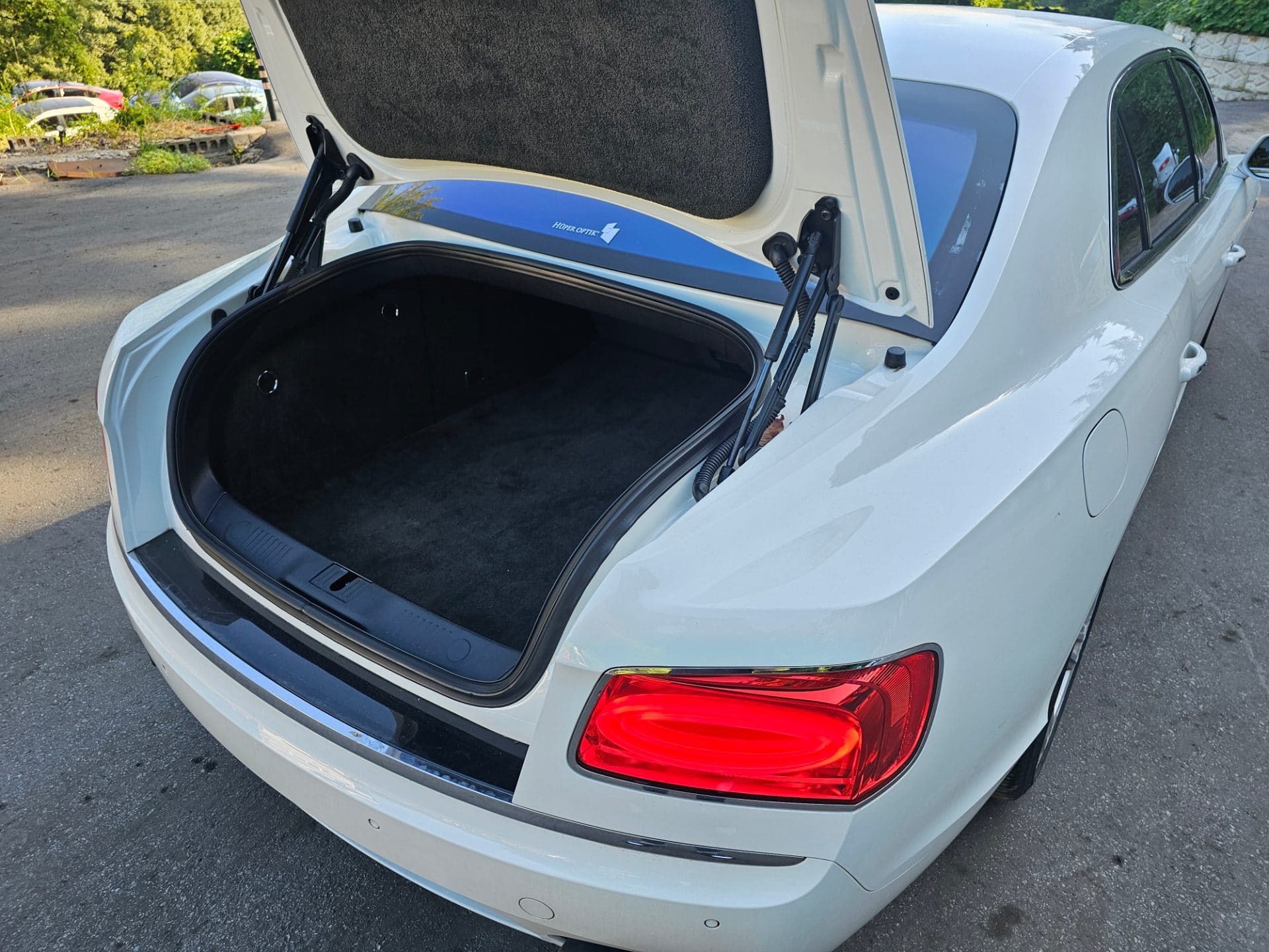 2016 Bentley Flying Spur 6.0 (S/N: 057561) 18