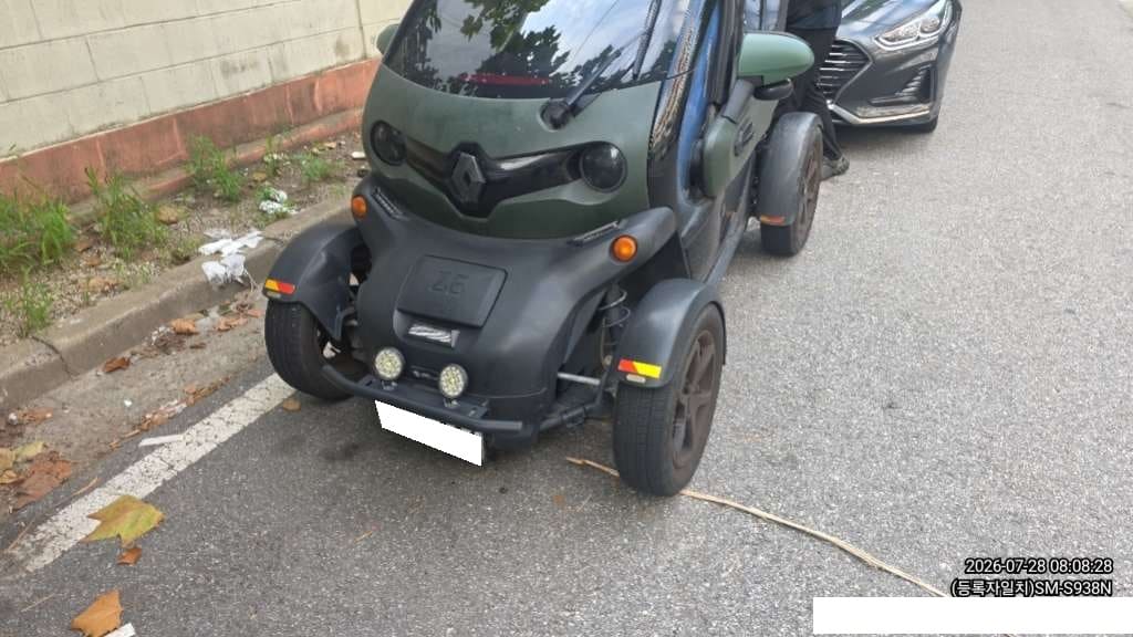 2019 Renault Twizy EV INTENS (718762) pre-producted 3