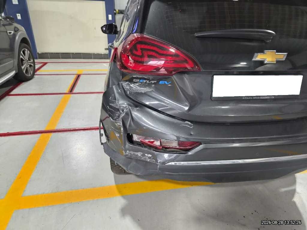 2018 Chevrolet Bolt EV (125320) pre-producted 4