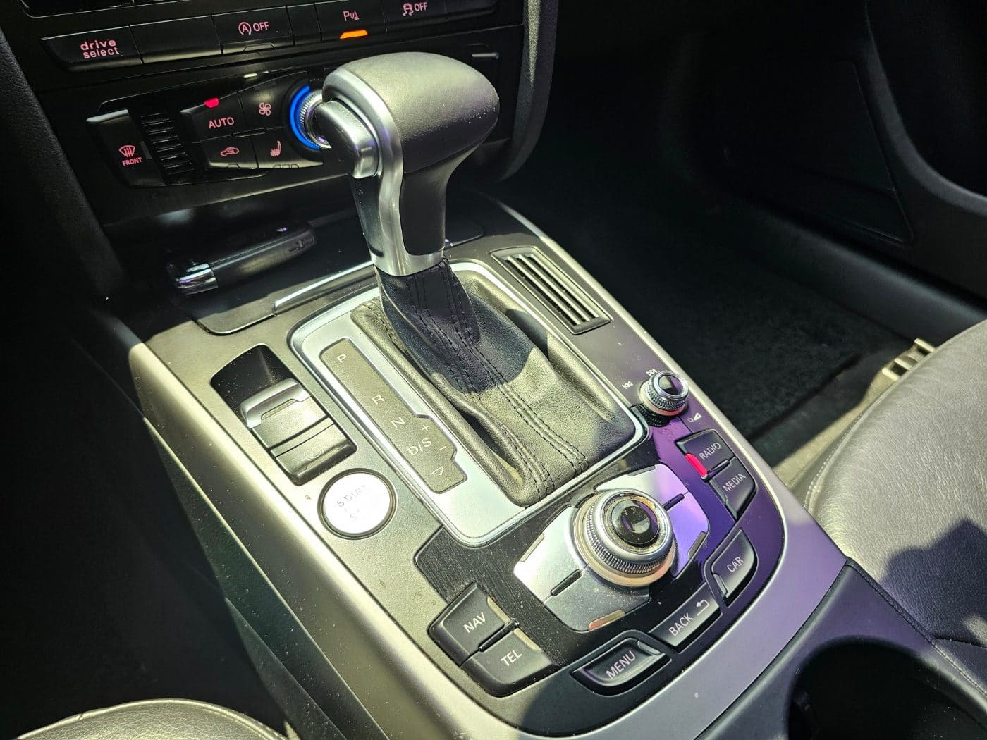2014 Audi New A4 2.0 TDI (S/N: 075250) 44