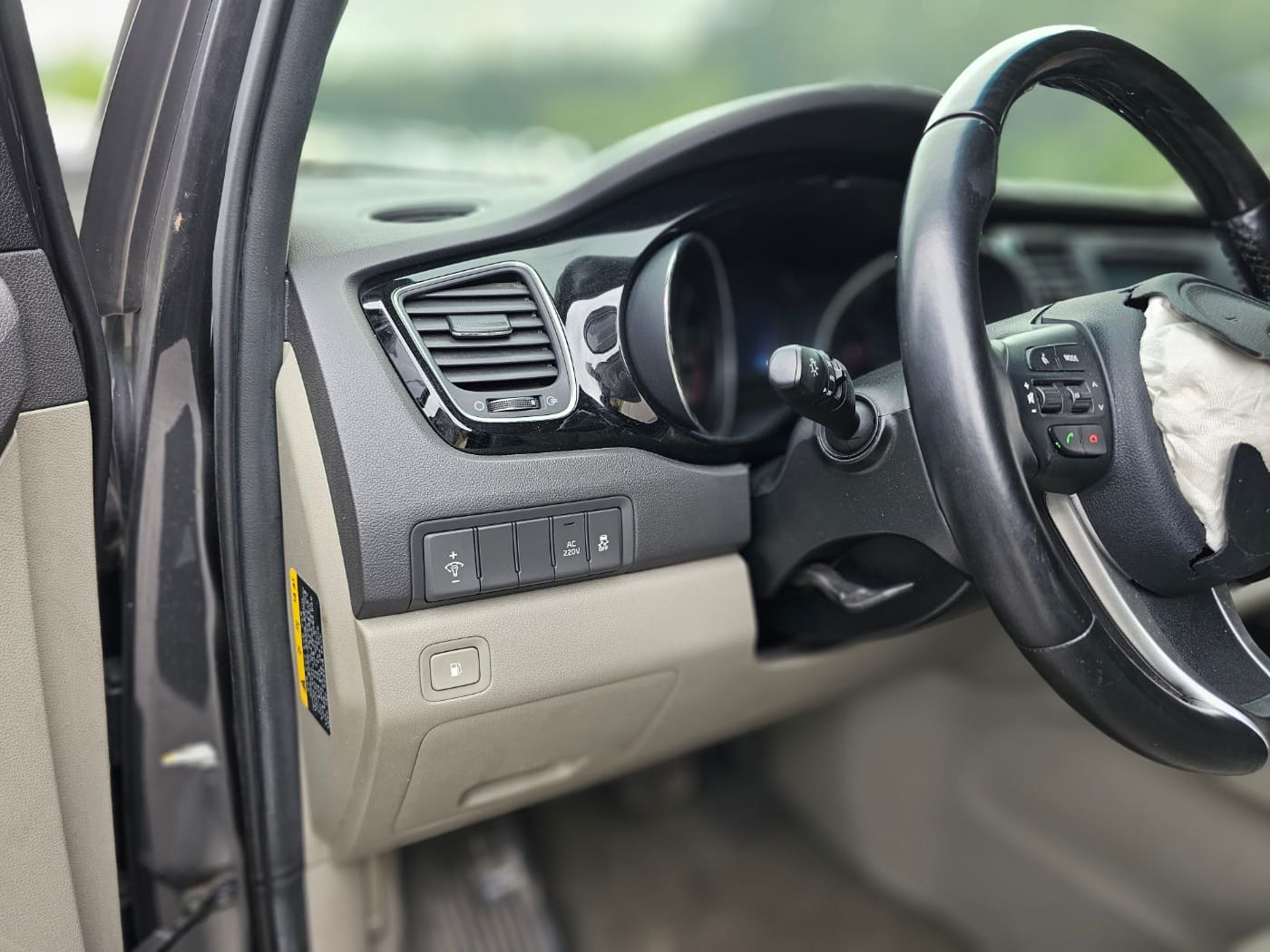 2016 Kia All New Carnival Diesel Limousine (S/N: 092376) 36