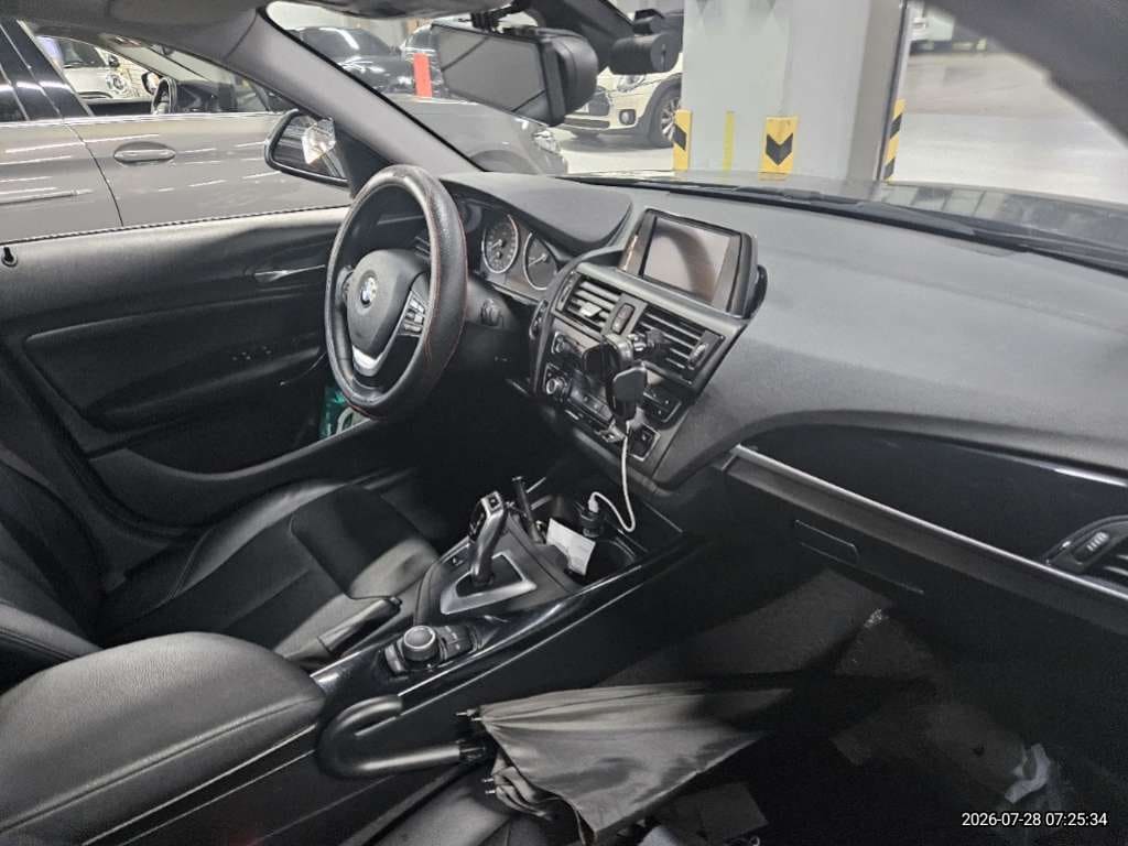 2014 BMW 1 Series Urban (V07233) pre-producted 3