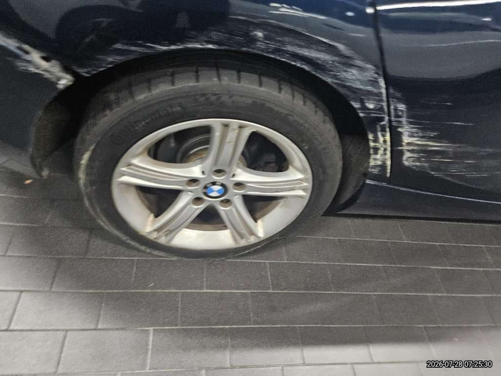 2014 BMW 1 Series Urban (V07233) pre-producted 5