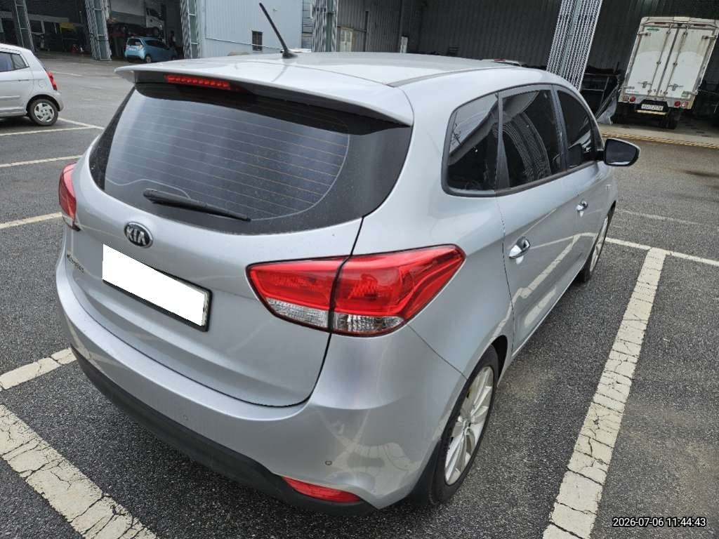 2014 Kia All-New Carens 2.0 LPI (014996) pre-producted 4