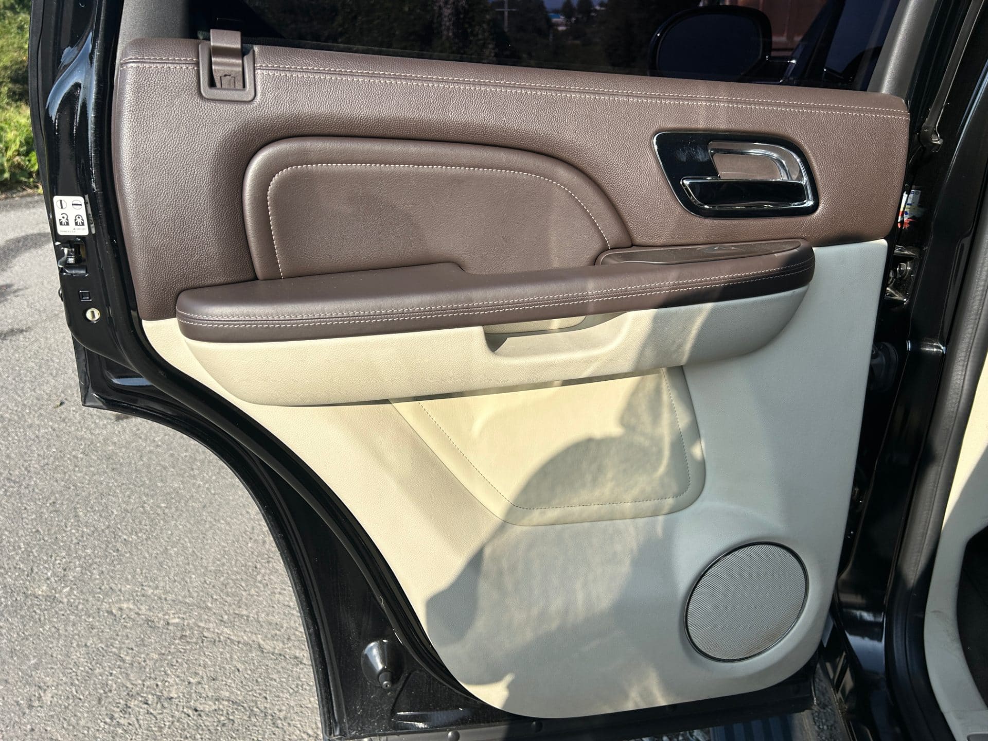 2011 Cadillac Escalade 6.2 (S/N: 281014) 25