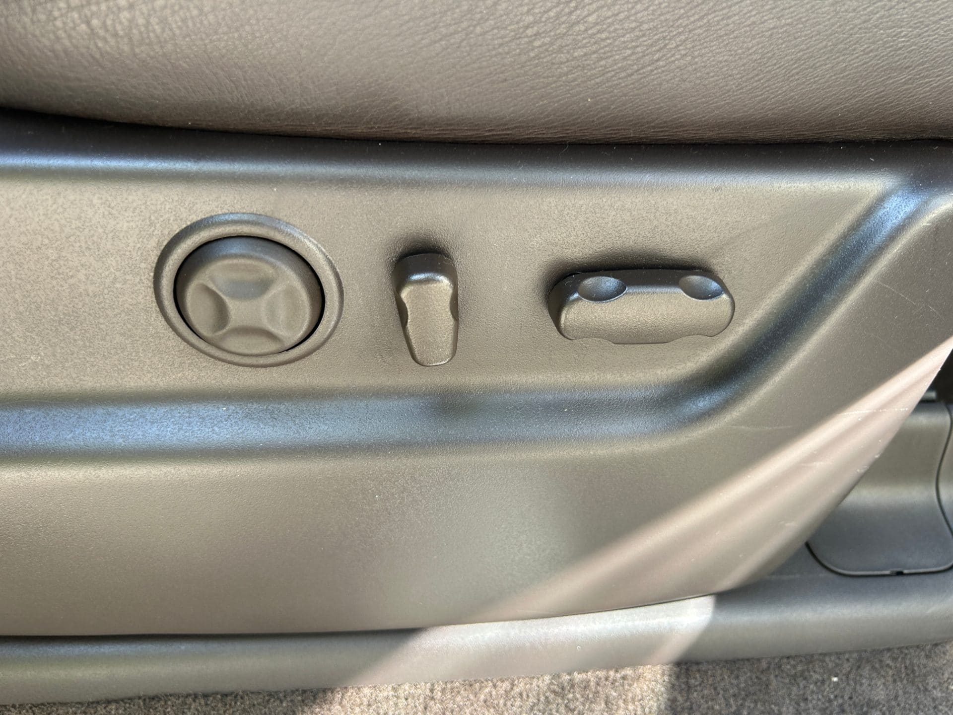 2011 Cadillac Escalade 6.2 (S/N: 281014) 40