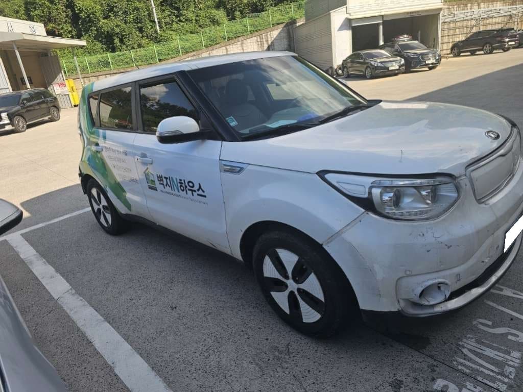 2018 Kia Soul EV (029615) pre-producted