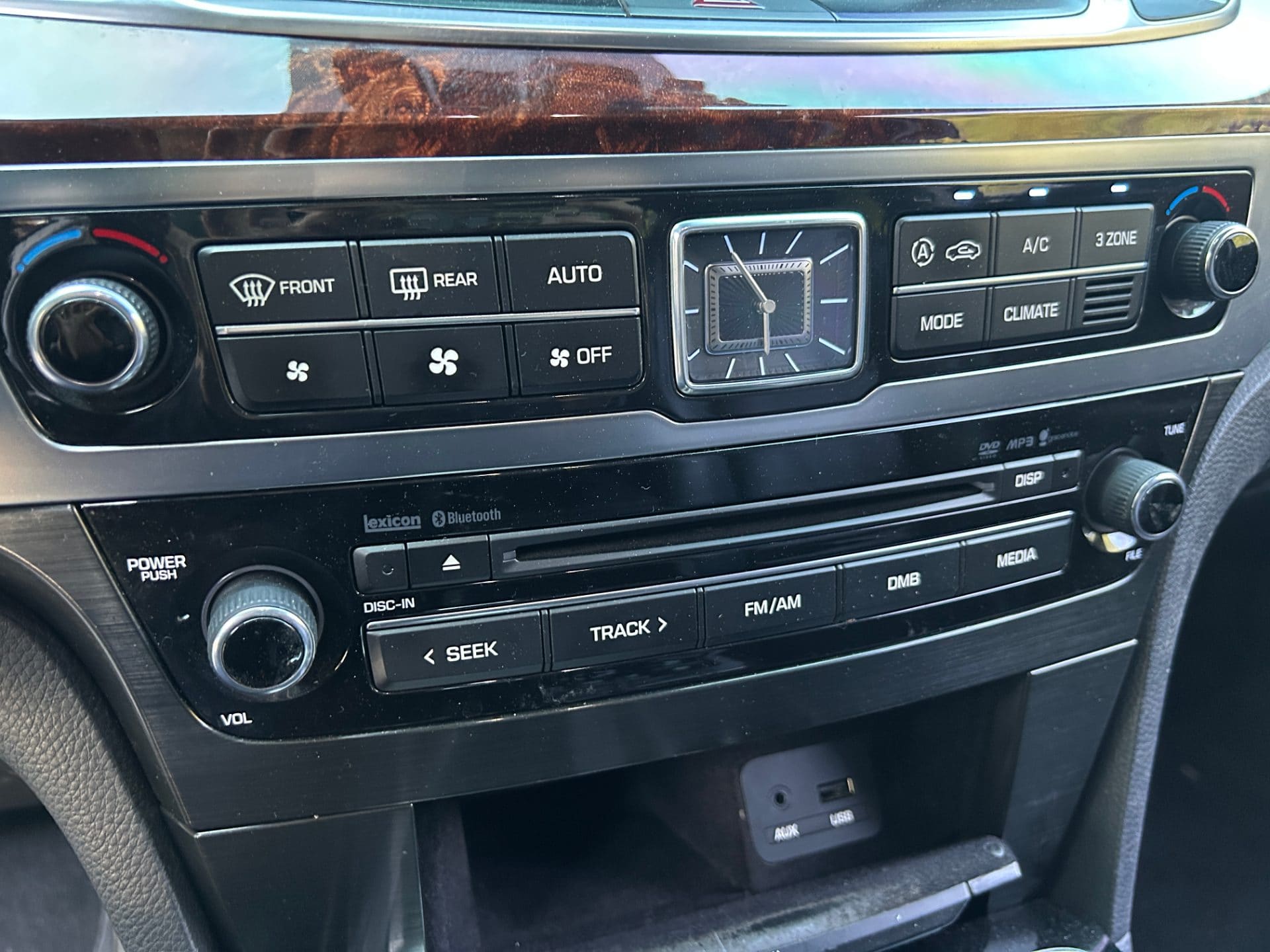 2015 Hyundai Equus VS500 (S/N: 090613) 55