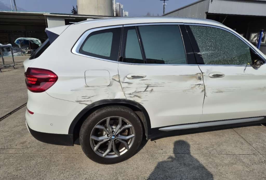 2018 BMW X3 (G01) xDrive 20d (B96244) pre-producted 4