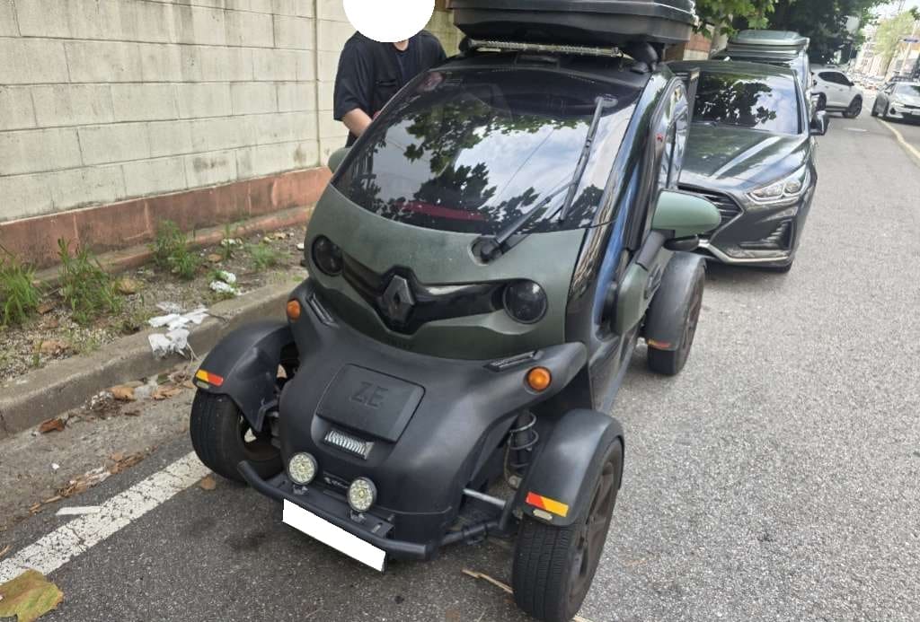 2019 Renault Twizy EV INTENS (718762) pre-producted