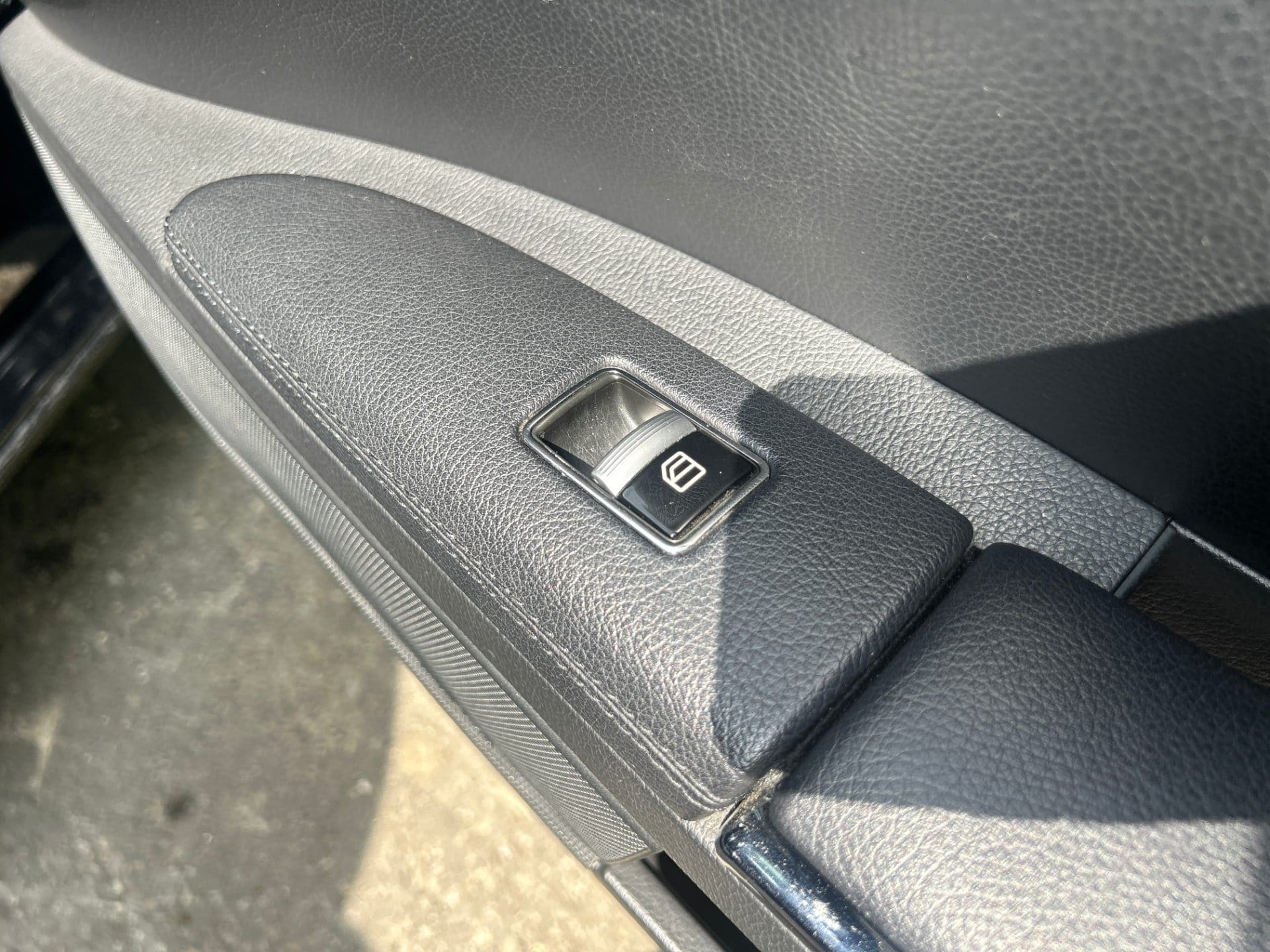 2011 Benz  S-Class - W221 S500L (S/N: 379538) 43