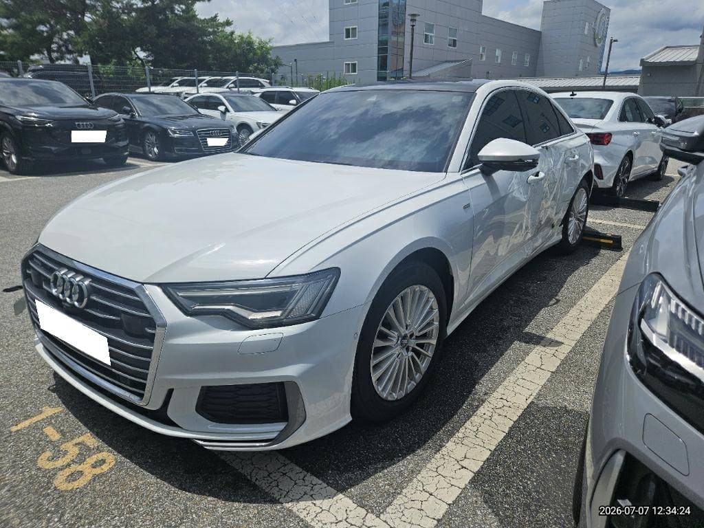 2020 Audi A6 (C8) 45 TFSI Quattro (056816) pre-producted