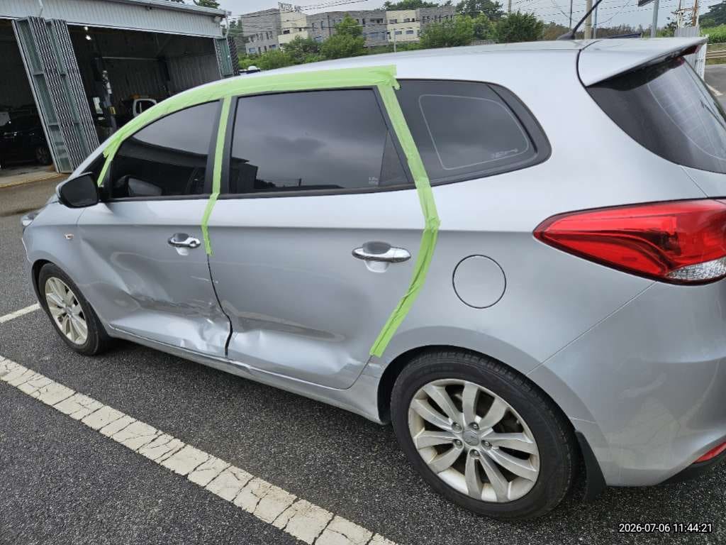 2014 Kia All-New Carens 2.0 LPI (014996) pre-producted 5