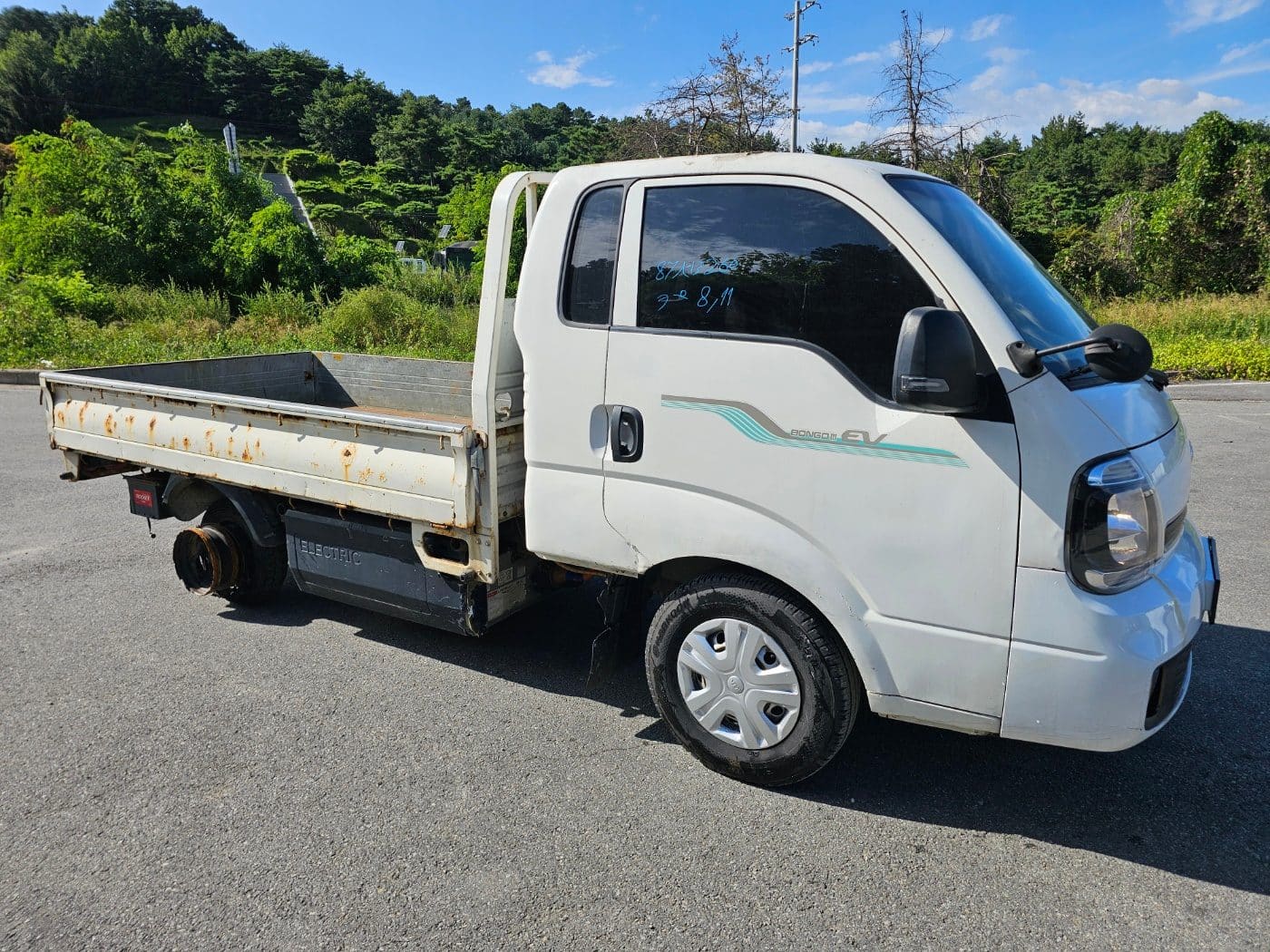 2021 Kia Bongo 3 (EV) 1.0-ton King Cab 2WD (S/N: 015527) 3
