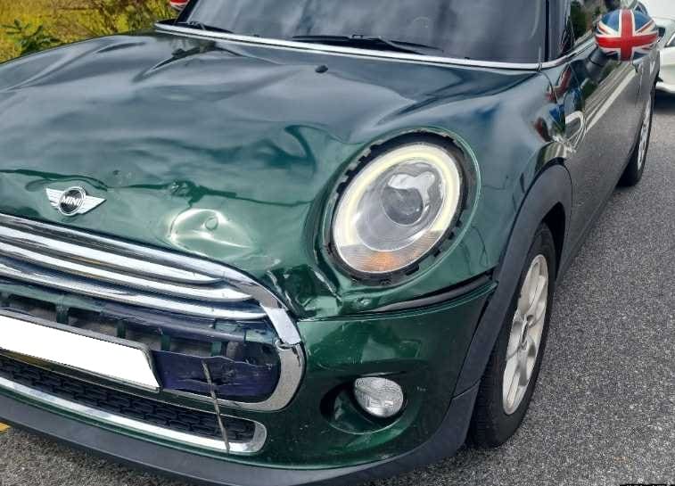 2016 MINI Cooper D (B42466) pre-producted 1