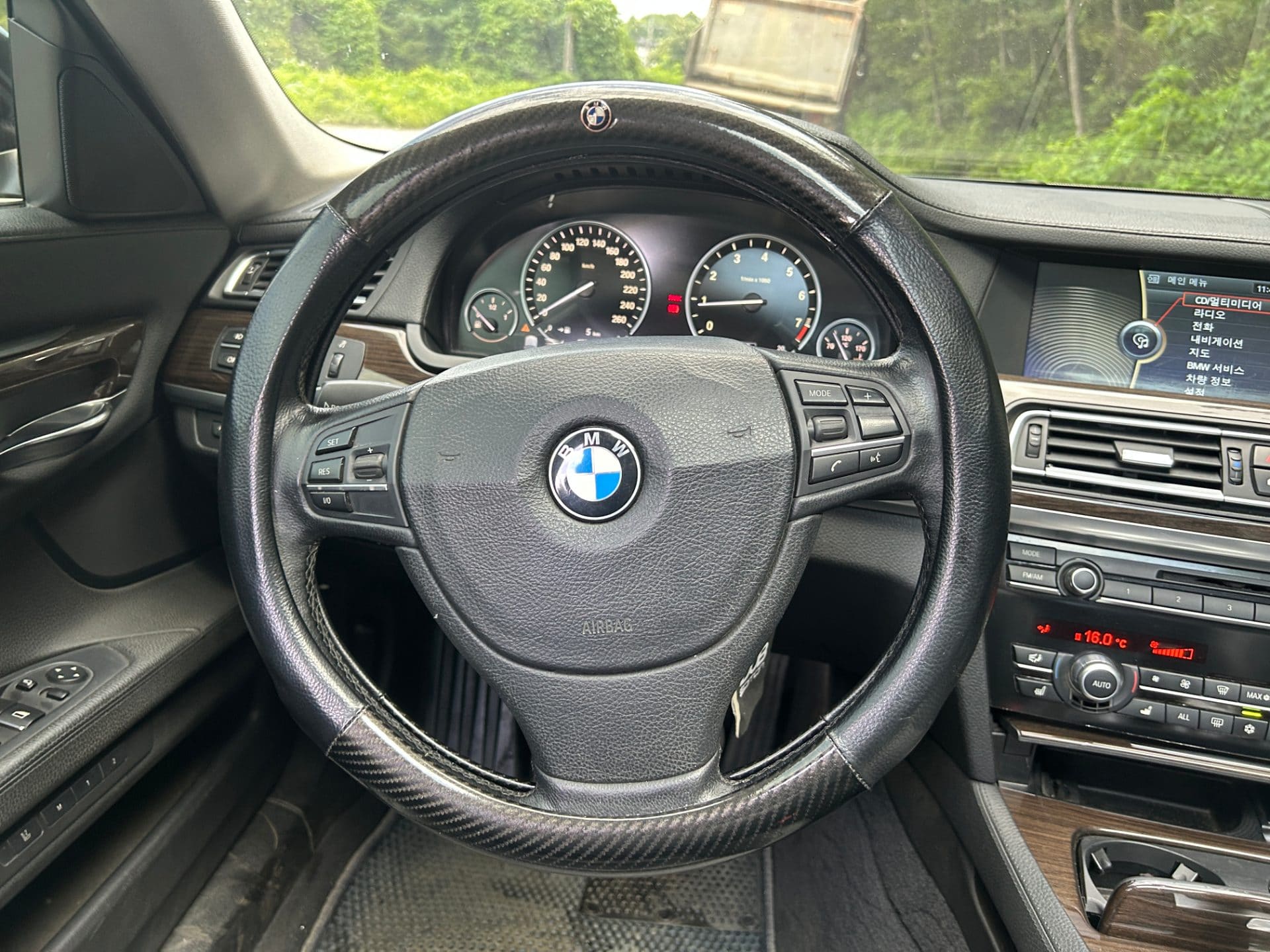 2010 BMW 7 Series (F01) 740 i (S/N: 367883) 46