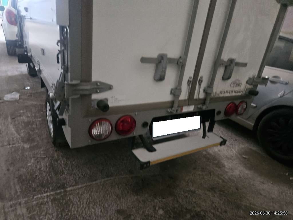 2023 Kia [Wing Body] Bongo 3 (EV) King Cab (039898) pre-producted 2