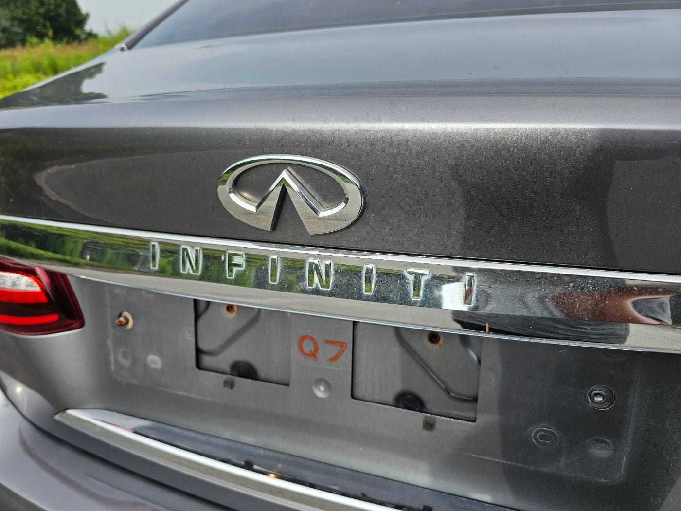 2016 Infiniti Q70 3.7 (S/N: 580157) 16
