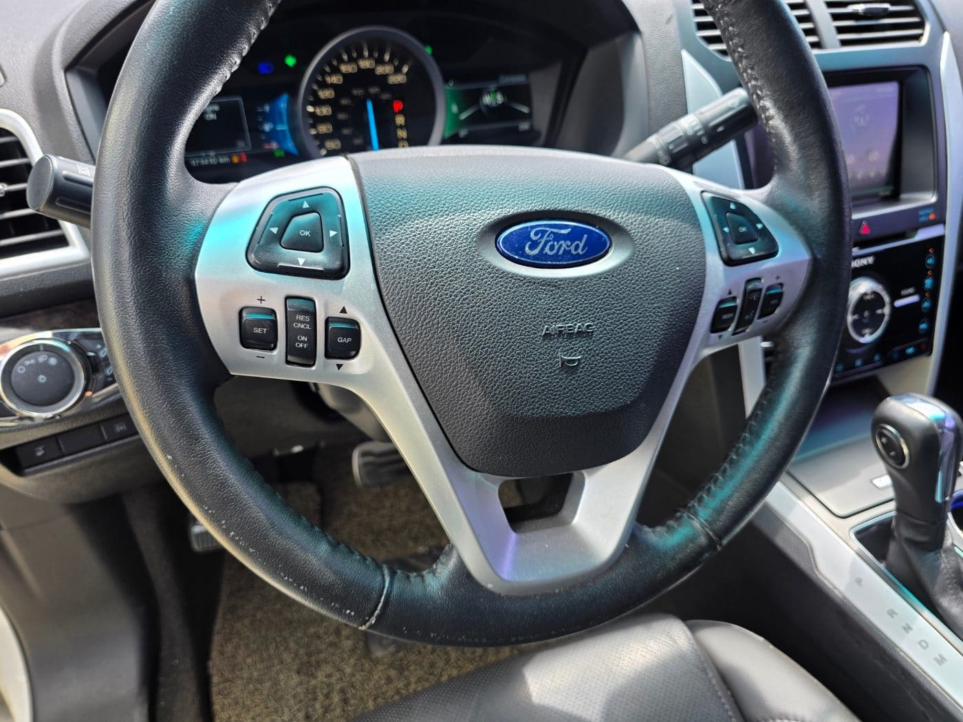 2015 Ford Explorer 3.5 Limited 4WD (S/N: B35188) 43
