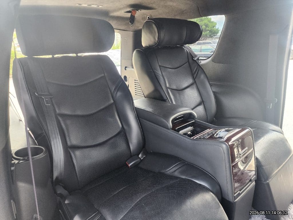 2017 Cadillac Escalade 6.2 V8 ESV (120954) pre-producted 9