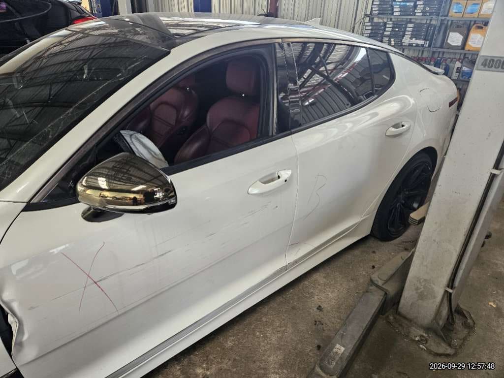 2020 Kia Stinger 3.3L Turbo Gasoline AWD GT (084702) pre-producted 6