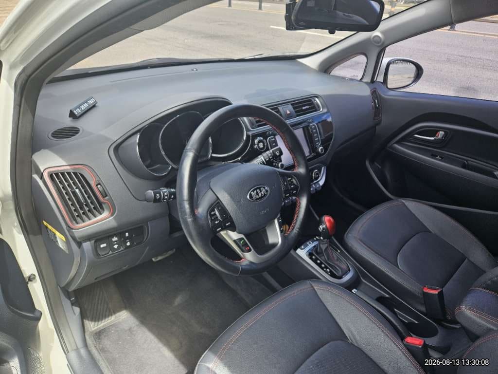 2015 Kia The New Pride 5DR 1.6 GD (573016) pre-producted 10
