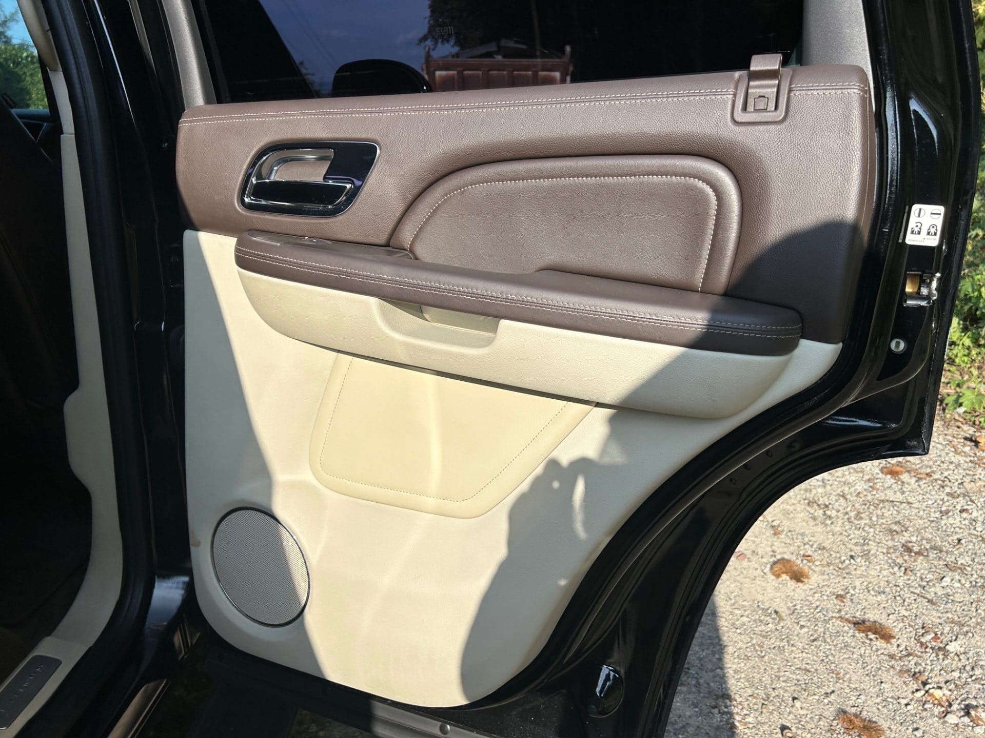 2011 Cadillac Escalade 6.2 (S/N: 281014) 29